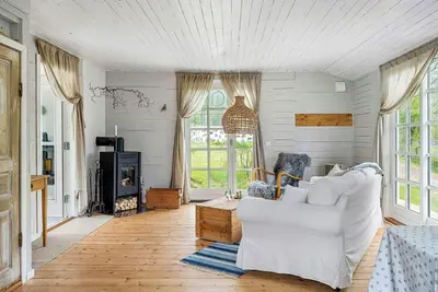 Image de Vous profiterez d'un chalet confortable et isolé à Söderåsen.