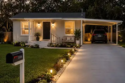 Image de Corporate housing & Insurance Retreat - Central Tampa