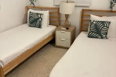 Image de 3-bedroom house in adorable San Juan with Ac and comfort 2 blocks from beach