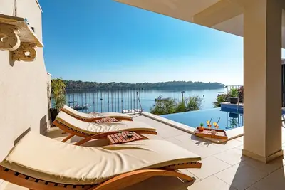 Image de Villa de luxe près de la mer et avec la piscine Karbuni, Korcula (K-27615)