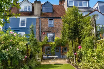 Image de Central Boutique 2 Bed Cottage – Sleeps 6
