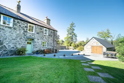 Image de Cosy Cottage Near Beach with Games Room | Bwthyn-Bryn-Hir