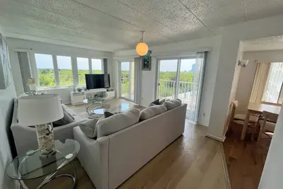 Image de Fantastic Ocean Front Condo Panoramic Skyline View Short Walk to Beach