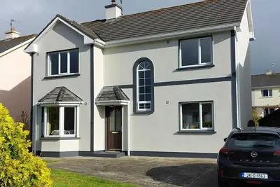 Image de Located on the Ring of Kerry - Firies is convenient for access to the West Coast