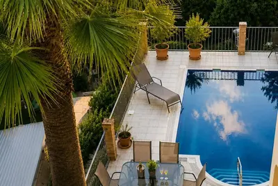 Image de Villa privée avec piscine à débordement et jacuzzi Hot Spring à Mijas