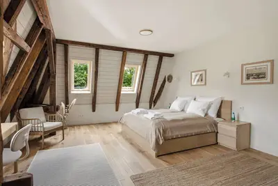 Image de Apartment \"Zoo\" cosy, freshly renovated, next to the park in historic Villa