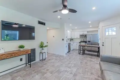 Image de Furnished 2br • Asu • Banner • Airport • Parking