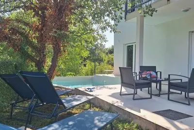 Image de 3 Bed Sleeps 6 -Private Pool -Casa Istriana Romano