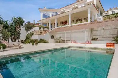Image de Villa de luxe vue panoramique - 10 pers.