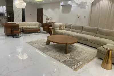 Image de Luxury 5-Bedroom Apartment with 5 Bathrooms and Private Courtyard  شقة فخمة