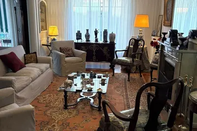 Image de Spacious Recoleta apartment in desired location - French style & Modern Comfort