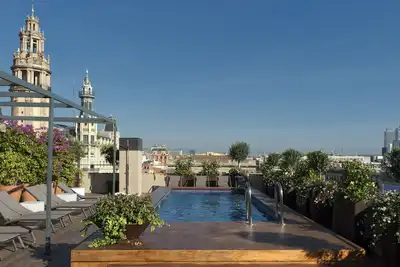 Image de Duquesa Suites Landmark Hotel by Duquessa Hotel Collection