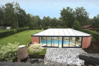 Image de Belle maison de vacances avec piscine privée