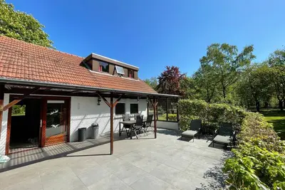 Image de Maison de vacances א Uden avec jardin privי