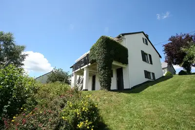 Image de Charmante maison de vacances avec sauna à Houffalize