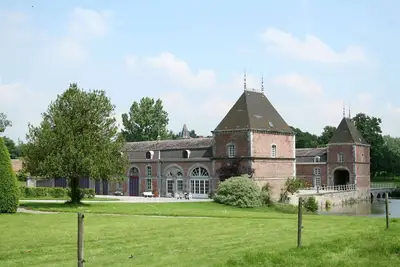 Image de Château de Havelange avec terrasse