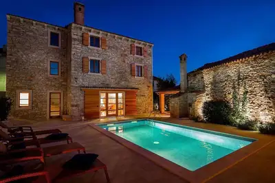 Image de Magnifique villa avec piscine privée à Ližnjan