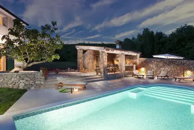 Image de Belle villa clôturée à Koromacno avec Piscine