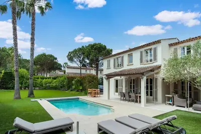 Image de Villa moderne avec piscine privée