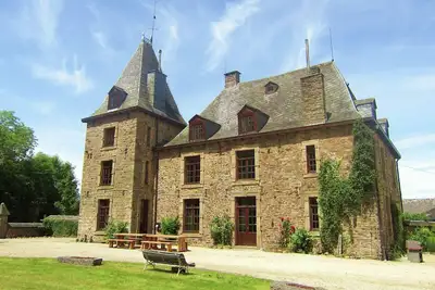 Image de Chגteau Bodeux avec piscine privיe et sauna