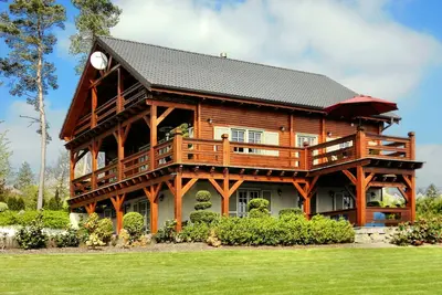 Image de Chalet א Septon avec sauna et bain א remous