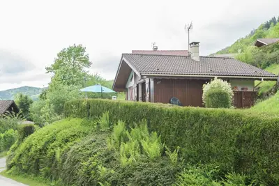 Image de Chalet au milieu de la Bresse avec terrasse