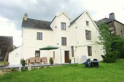Image de Maison de vacances א Gimnיe avec jardin