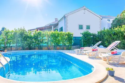 Image de Villa de charme avec piscine privée sur l'île de Hvar