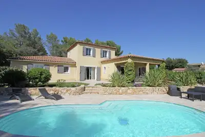 Image de Villa luxuriante avec piscine privée