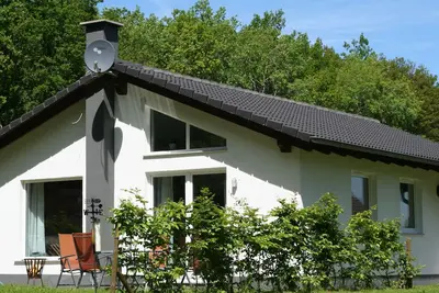 Image de Bungalow à Eifel près des montagnes