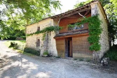 Image de Château rustique de Bon-Encontre avec terrasse
