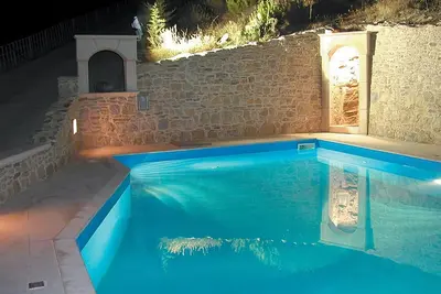 Image de Villa en Crète avec Piscine et Vue