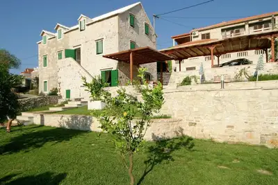 Image de Villa de charme avec piscine privée à Sumartin