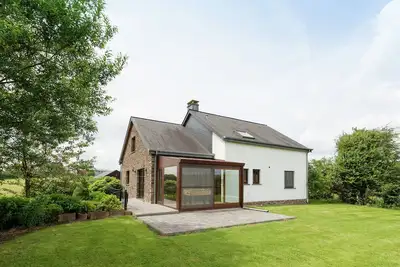 Image de Villa moderne avec sauna infrarouge à Houffalize