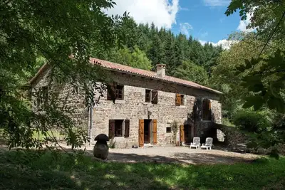 Image de Villa de charme en Ardèche avec cheminée