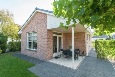 Image de Bungalow confortable avec jardin spacieux