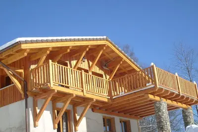 Image de Chalet avec ski et équitation à proximité