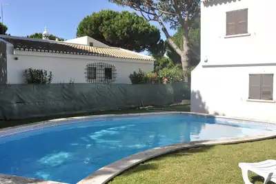 Image de Villa à Vilamoura avec piscine privée