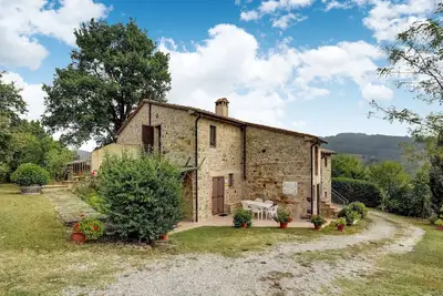 Image de Moderne villa in Radicofani met zwembad