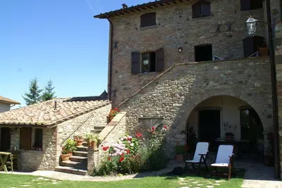 Image de Maison de vacances א Montone avec piscine