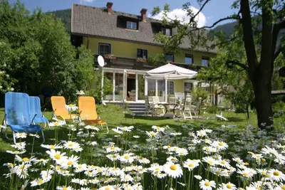 Appartement à Feld am See avec accès au lac
