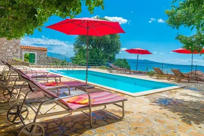 Image de Villa pittoresque א Crikvenica avec piscine