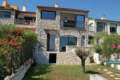 Image de Appartement à La Turbie avec jardin
