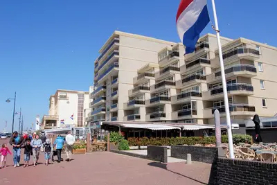 Image de Appartement près de la promenade et de la plage