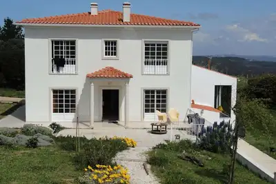 Image de Villa à Caldas da Rainha avec terrasse et barbecue