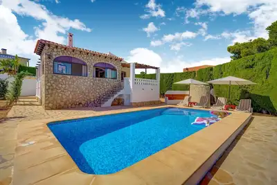 Image de Villa calme avec piscine privיe א Calpe