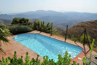 Image de Maison de vacances à Almogía avec piscine privée