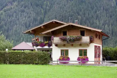 Image de Appartement charmant avec piscine Ă Waidring Tyrol