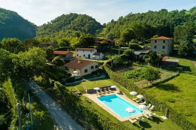 Image de Beau gîte à Dicomano avec piscine