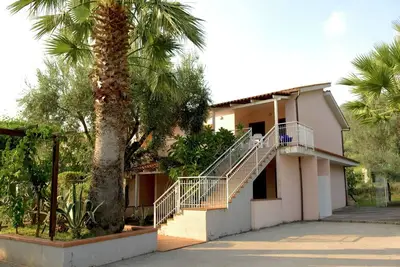 Image de Appartement moderne avec piscine à Palinuro